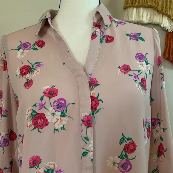 D O N A T E D Express long sleeve floral shirt size Medium EUC - Picture 2 of 4